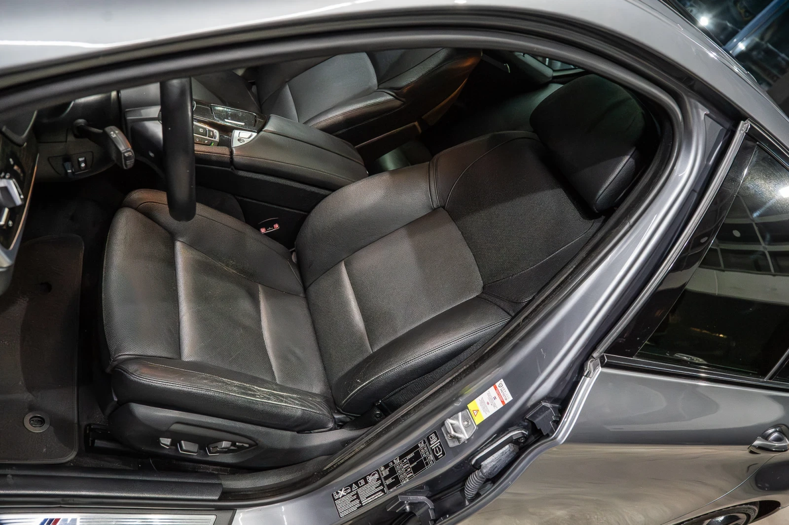 BMW 535 Xdrive /M-PERFORMANCE/ AKRAPOVIC/HUD/DISTR/SOFTCLS, снимка 10 - Автомобили и джипове - 55597914