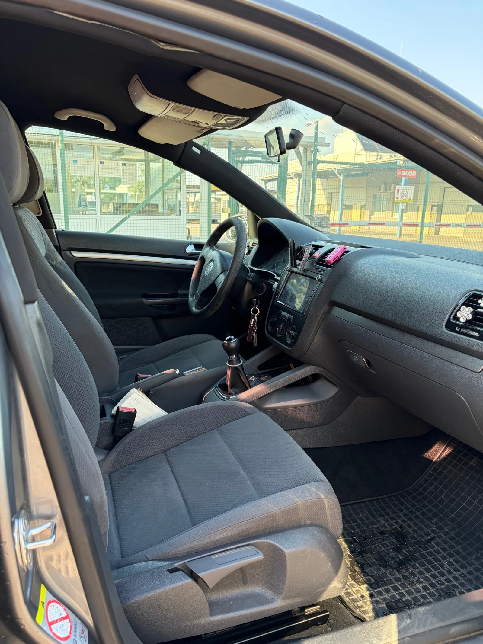 VW Golf 1.9 tdi 6-скорости, снимка 6 - Автомобили и джипове - 55694568