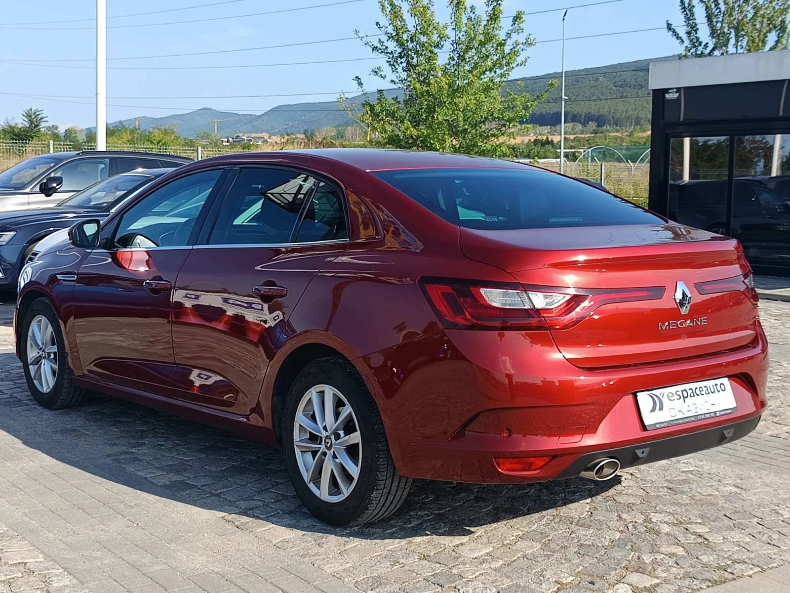 Renault Megane 1.3Tce/ 140к.с., снимка 4 - Автомобили и джипове - 55847778