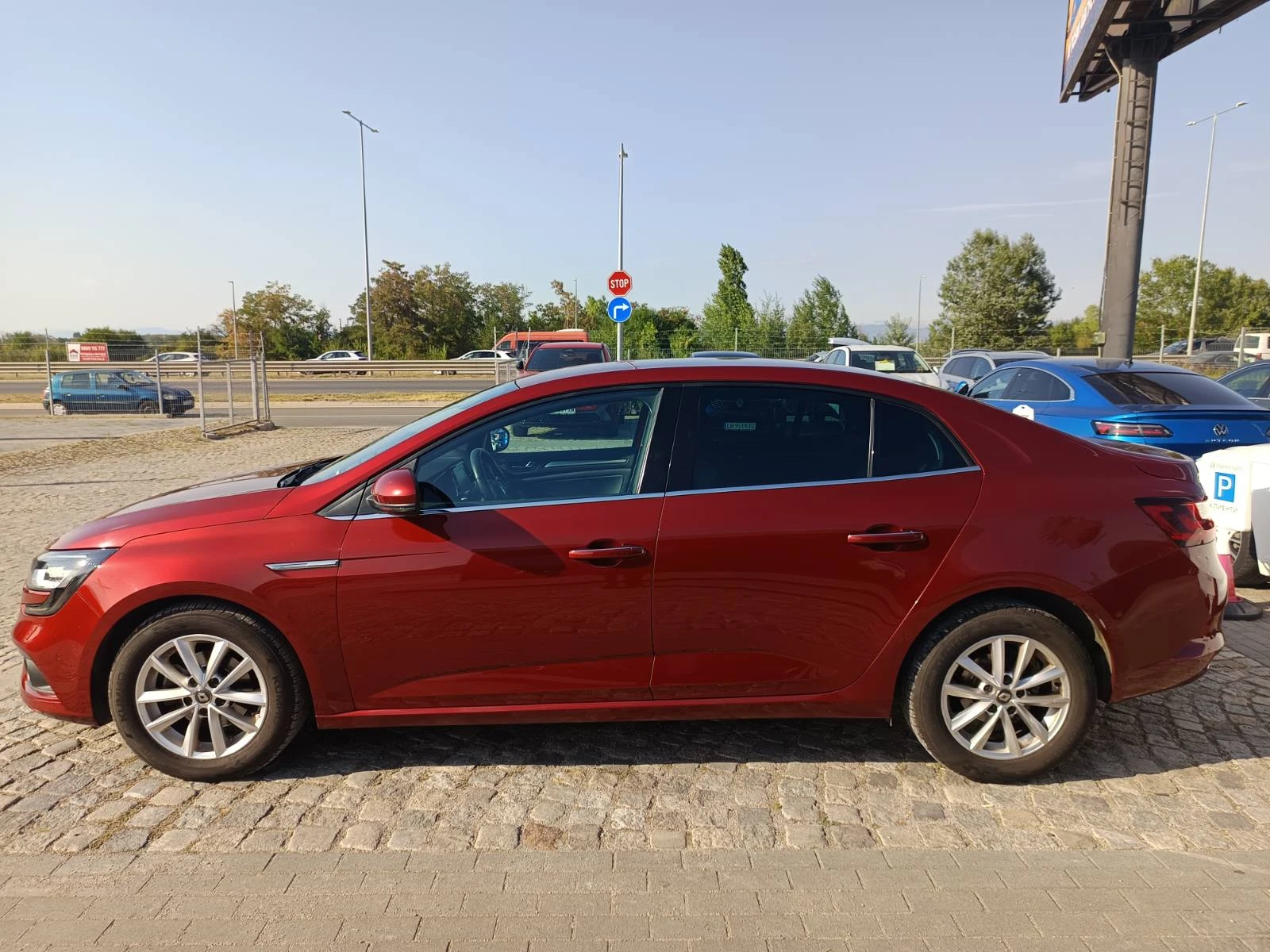 Renault Megane 1.3Tce/ 140к.с., снимка 8 - Автомобили и джипове - 55847778