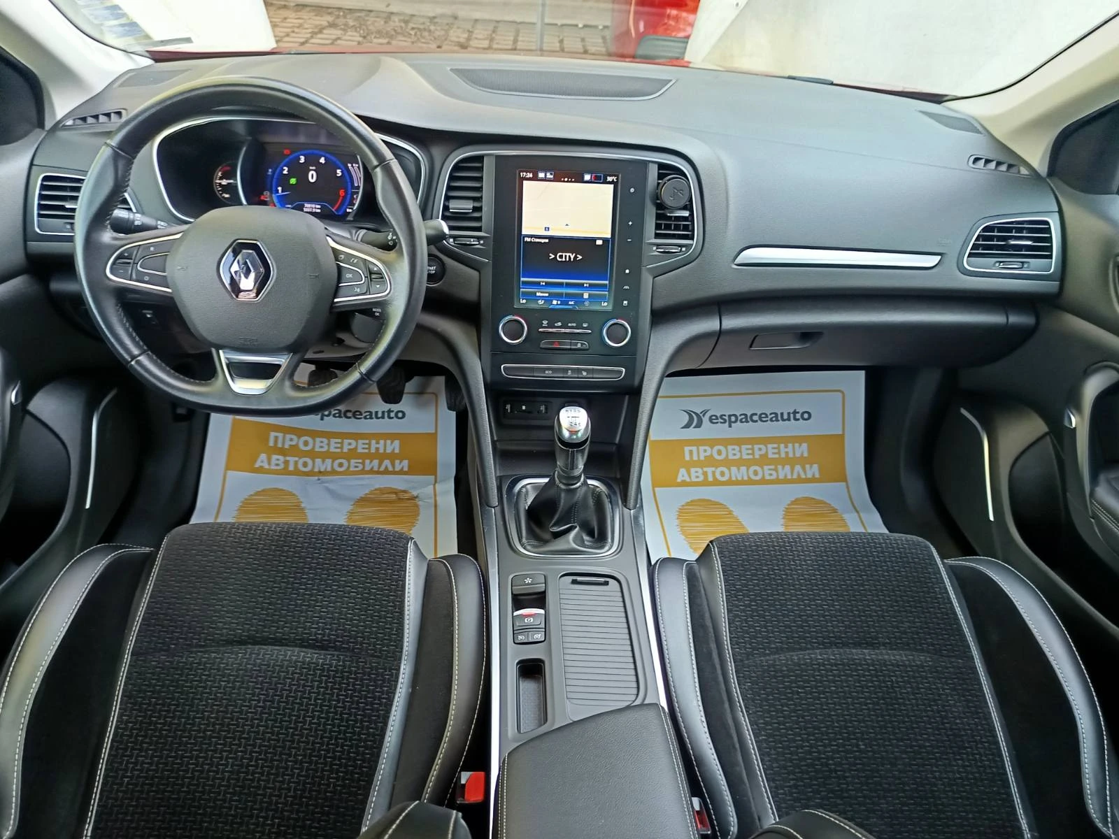 Renault Megane 1.3Tce/ 140к.с., снимка 9 - Автомобили и джипове - 55847778