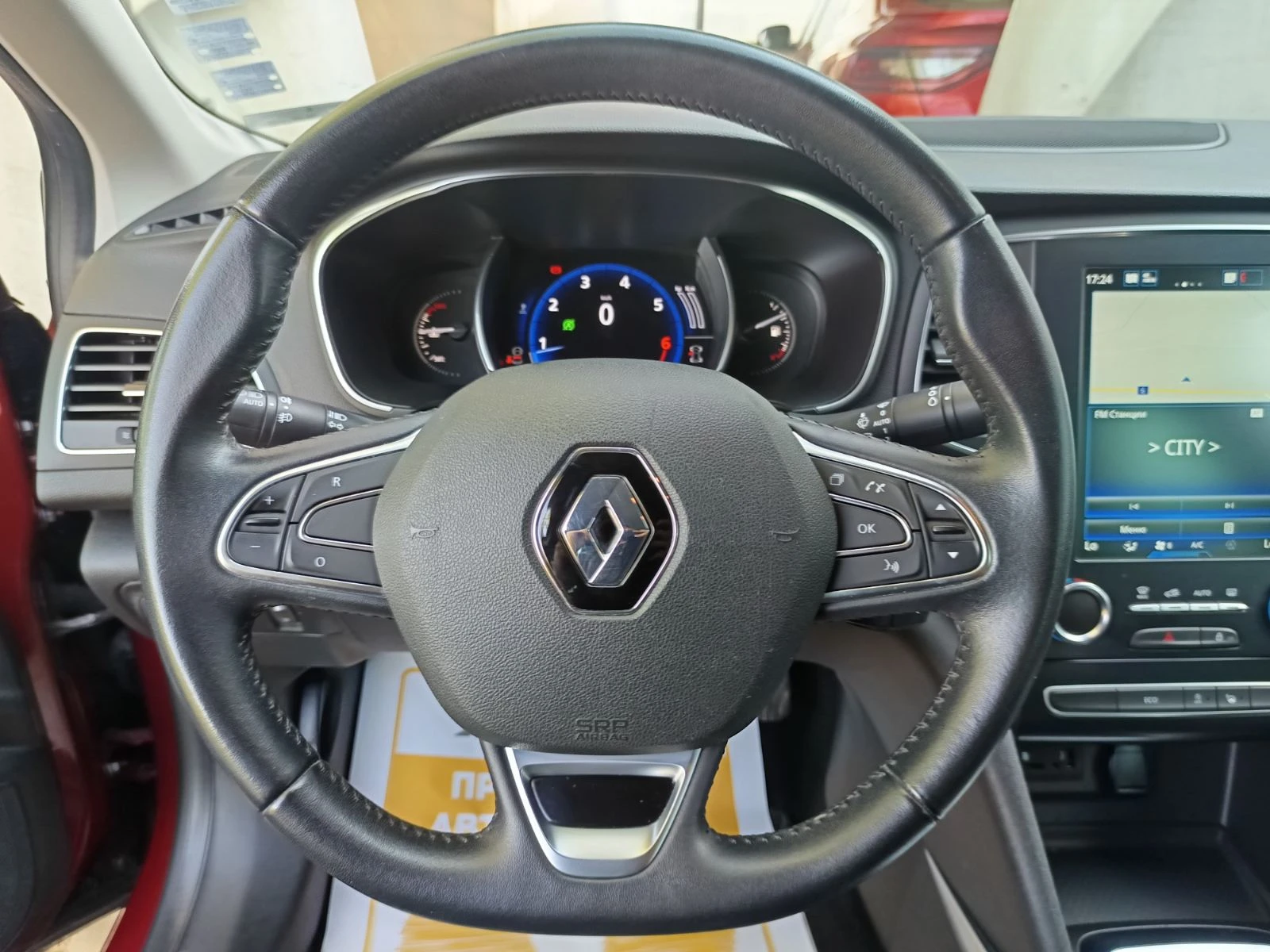 Renault Megane 1.3Tce/ 140к.с., снимка 10 - Автомобили и джипове - 55847778