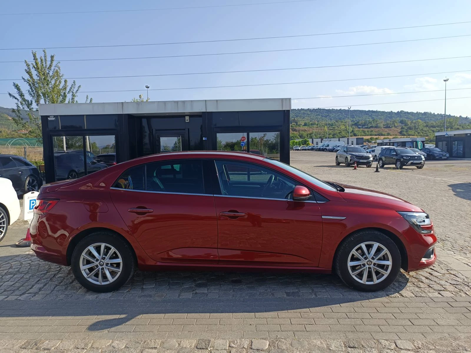 Renault Megane 1.3Tce/ 140к.с., снимка 7 - Автомобили и джипове - 55847778