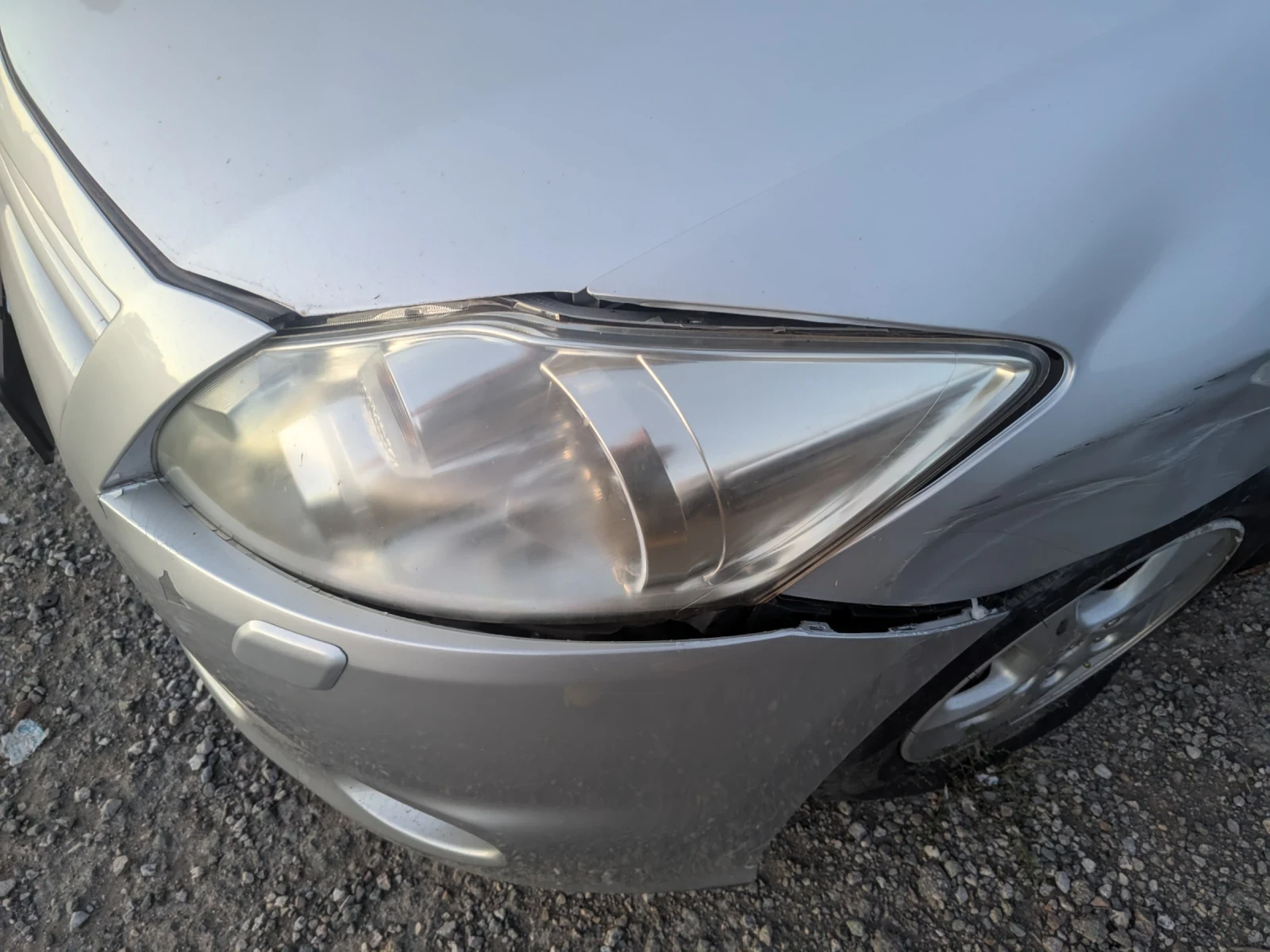 Toyota Auris, снимка 4 - Автомобили и джипове - 55993906