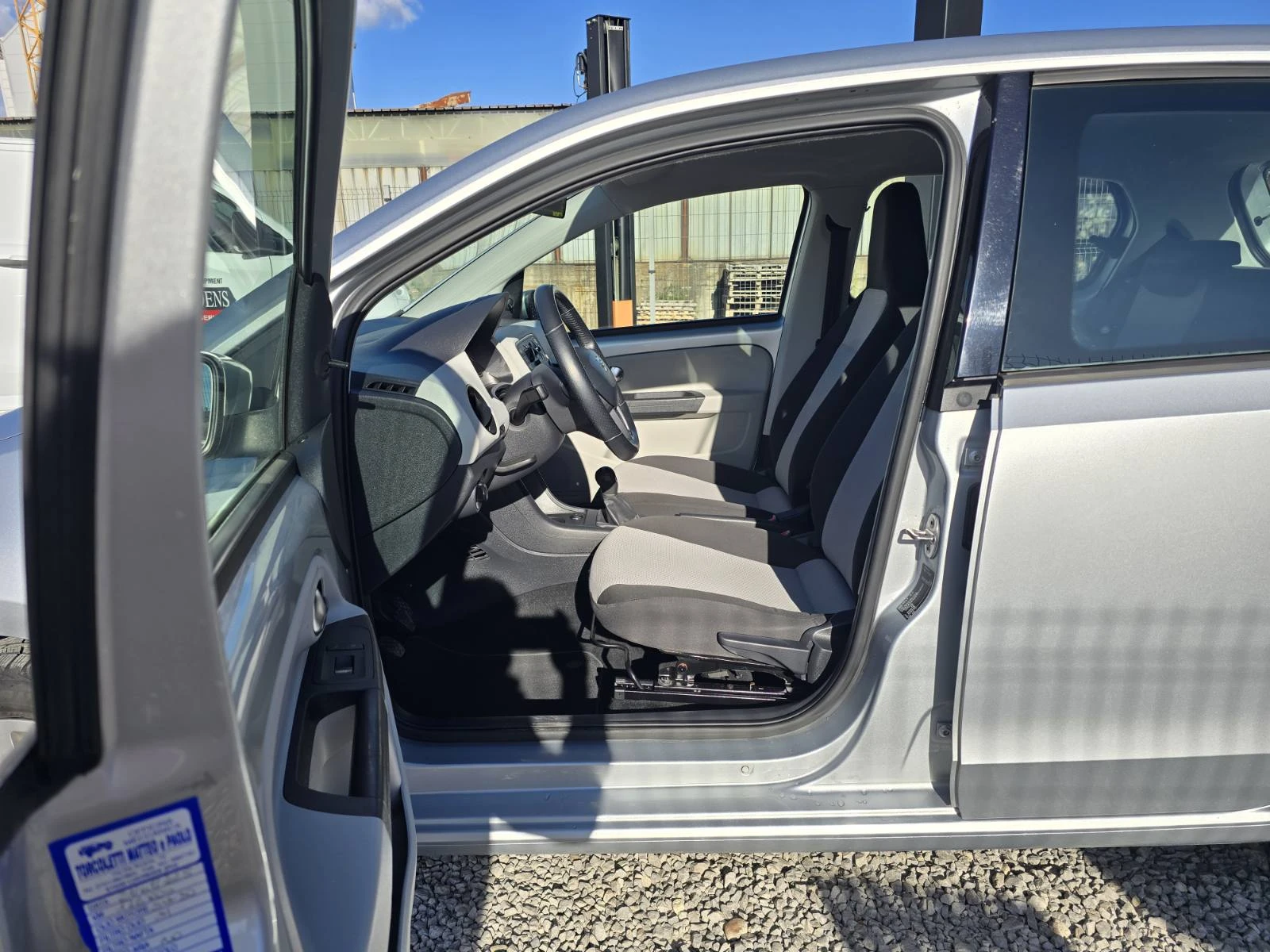 Seat Mii 1.0i ФАБР.МЕТАН КЛИМАТИК, снимка 5 - Автомобили и джипове - 56172405