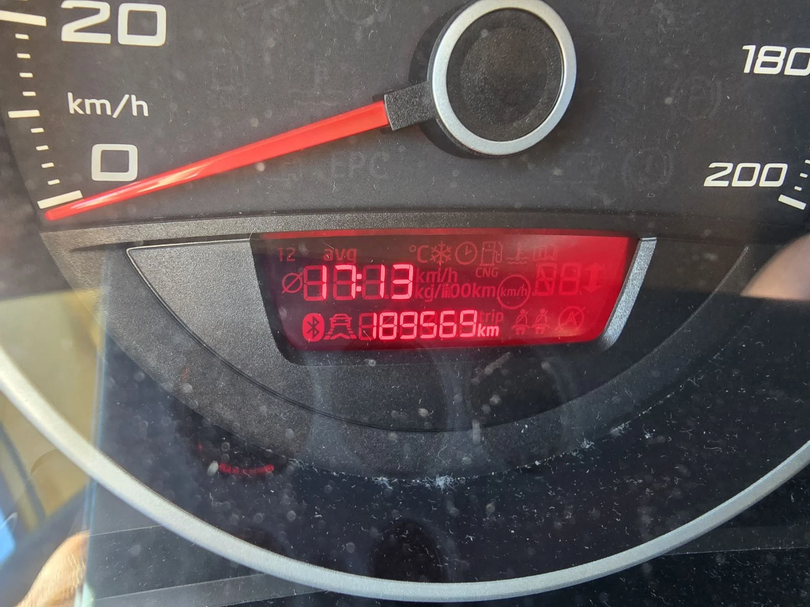 Seat Mii 1.0i ФАБР.МЕТАН КЛИМАТИК, снимка 12 - Автомобили и джипове - 56172405