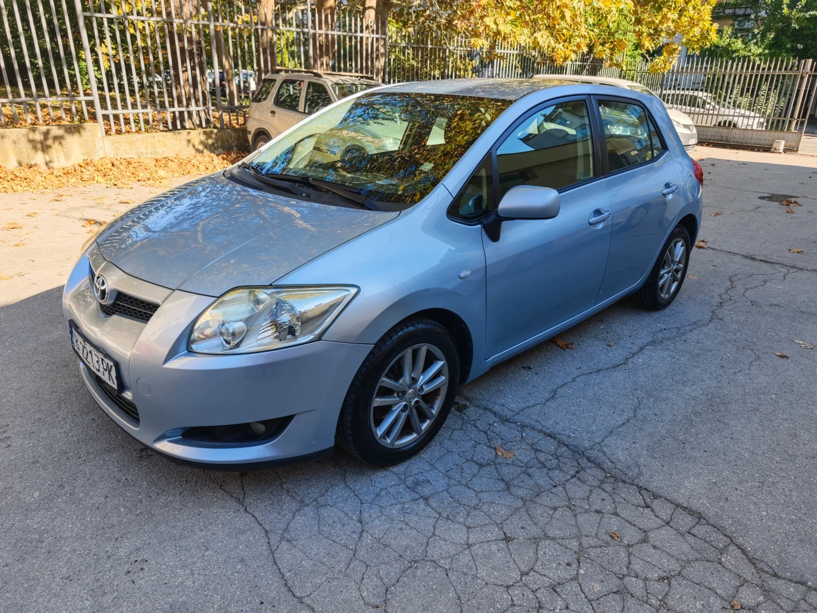 Toyota Auris, снимка 5 - Автомобили и джипове - 56536083
