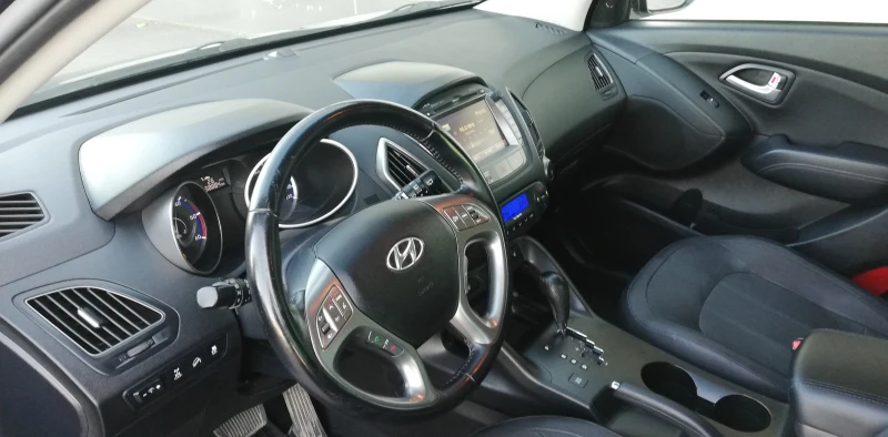 Hyundai IX35, снимка 17 - Автомобили и джипове - 47917868