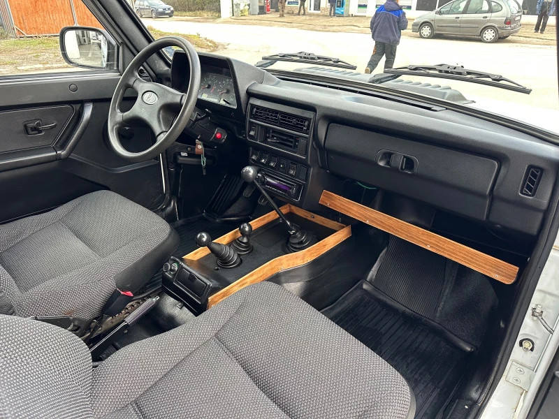 Lada Niva 1.7i ГАЗ 4x4 Климатик Италия EURO 5, снимка 13 - Автомобили и джипове - 48443567