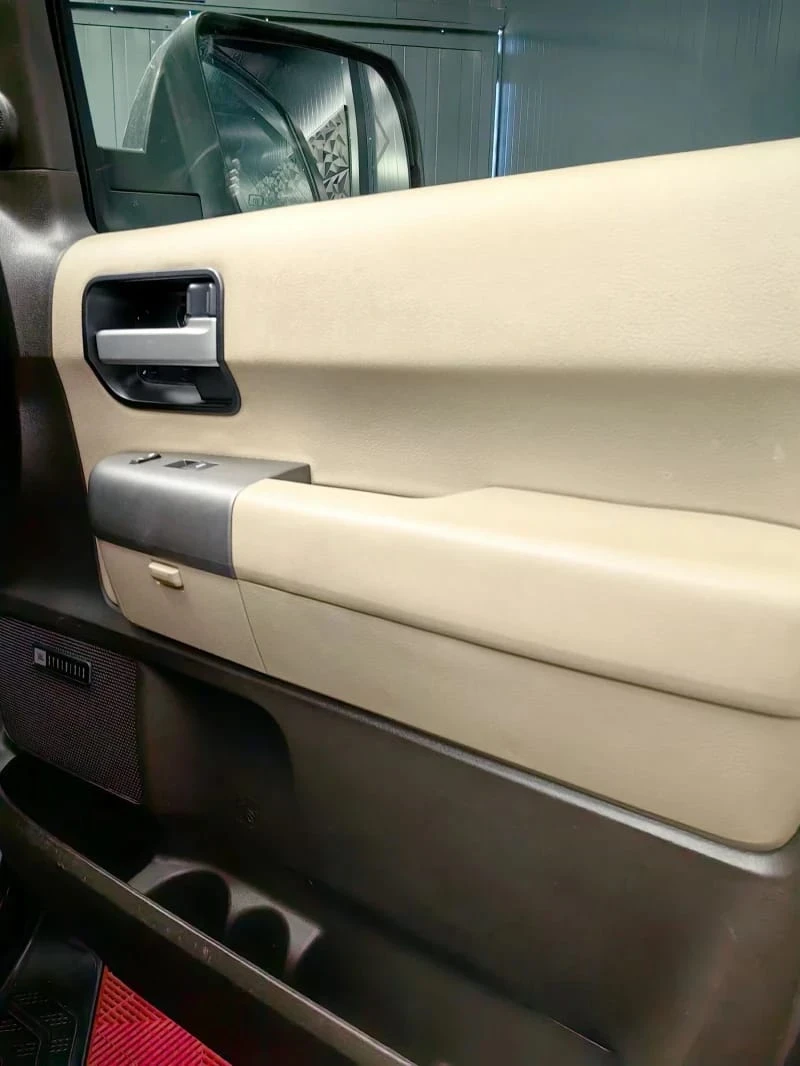 Toyota Sequoia 5.7 ГАЗ/ЛИЗИНГ/БАРТЕР, снимка 5 - Автомобили и джипове - 53823615