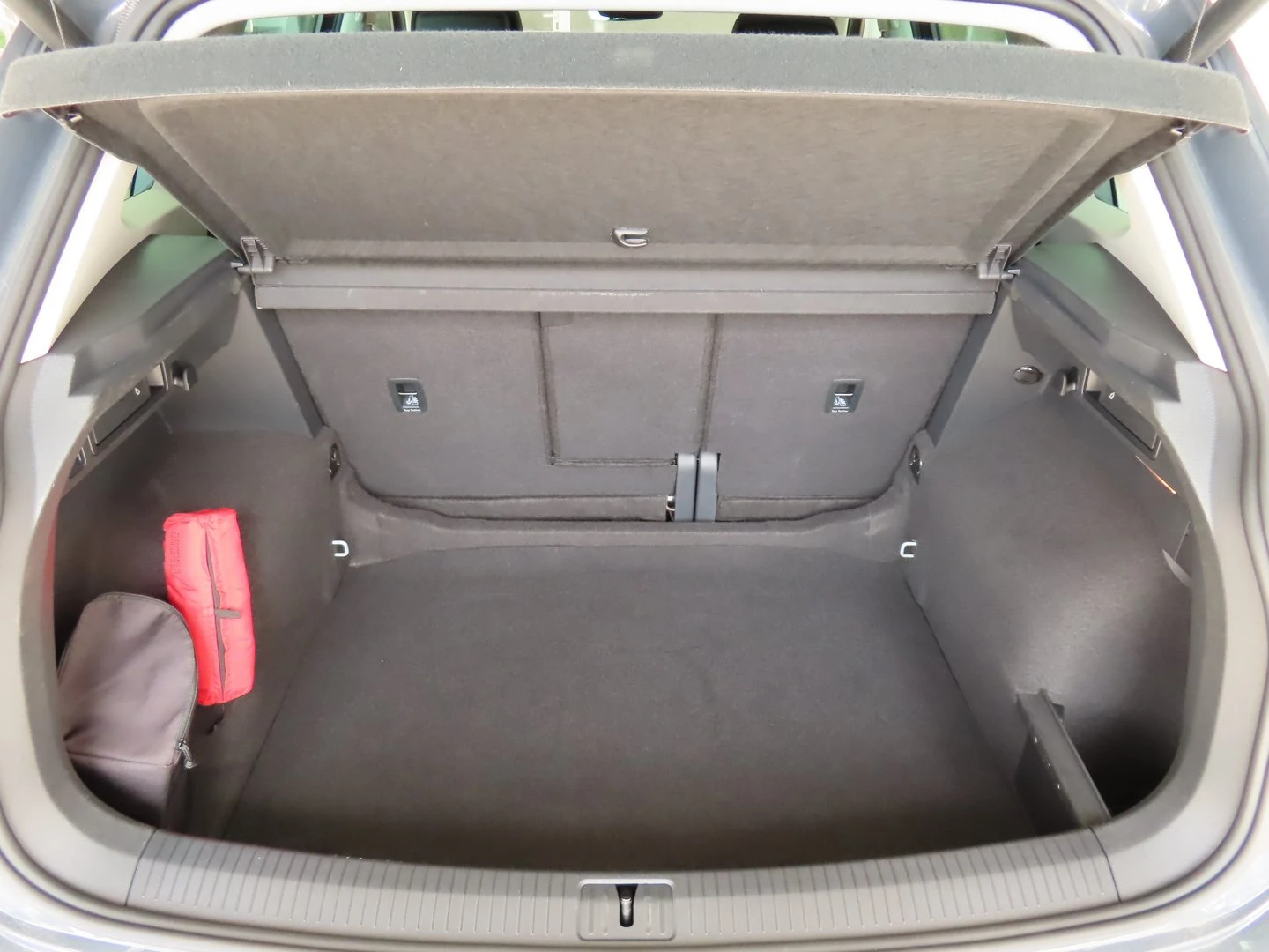 VW Tiguan Elegance 2.0 TDI SCR 4MOTION DSG - изображение 4