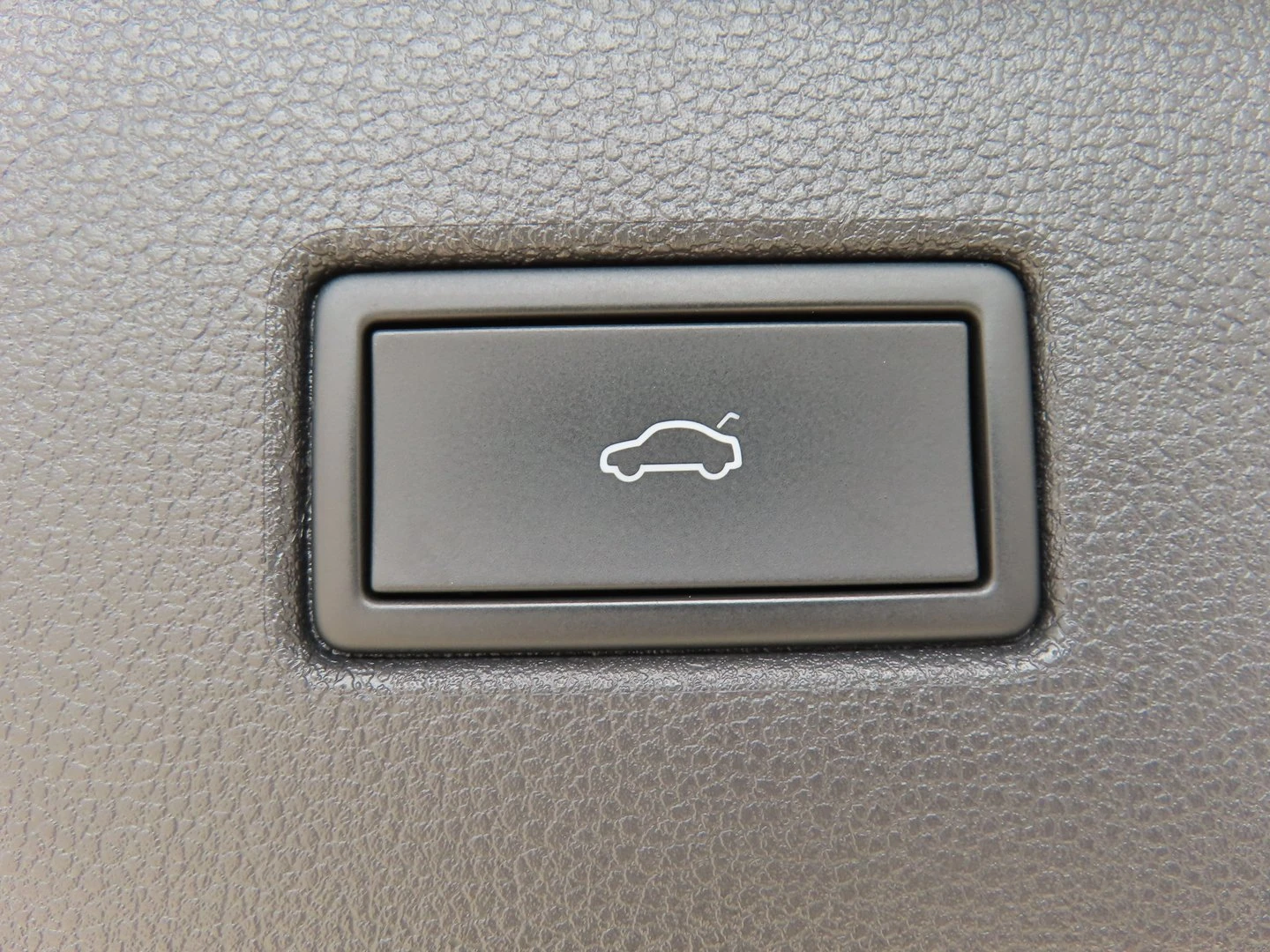 VW Tiguan Elegance 2.0 TDI SCR 4MOTION DSG - изображение 5