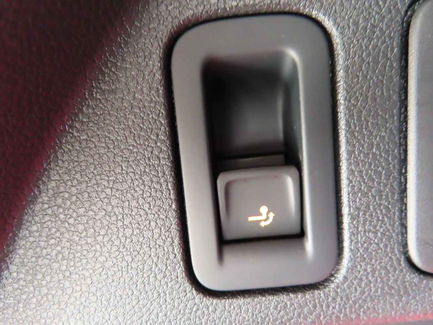 VW Tiguan Elegance 2.0 TDI SCR 4MOTION DSG - изображение 6