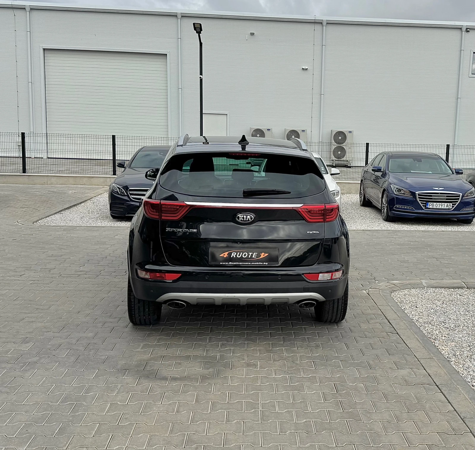 Kia Sportage 2.0CRDi * GT Line* Подгрев/Камера/Keyless/Панорама - изображение 5