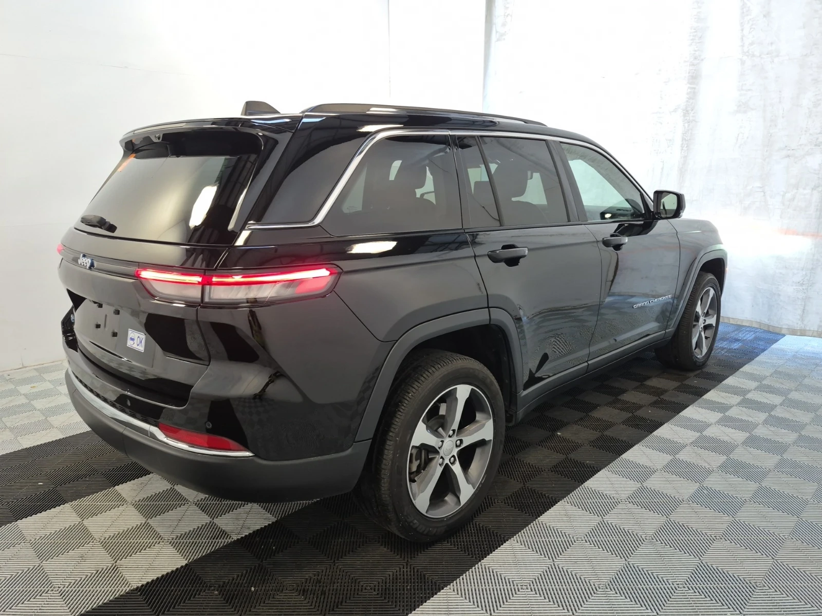 Jeep Grand cherokee 4x4 * HYBRID* CARFAX*  | Mobile.bg � ����������� 3