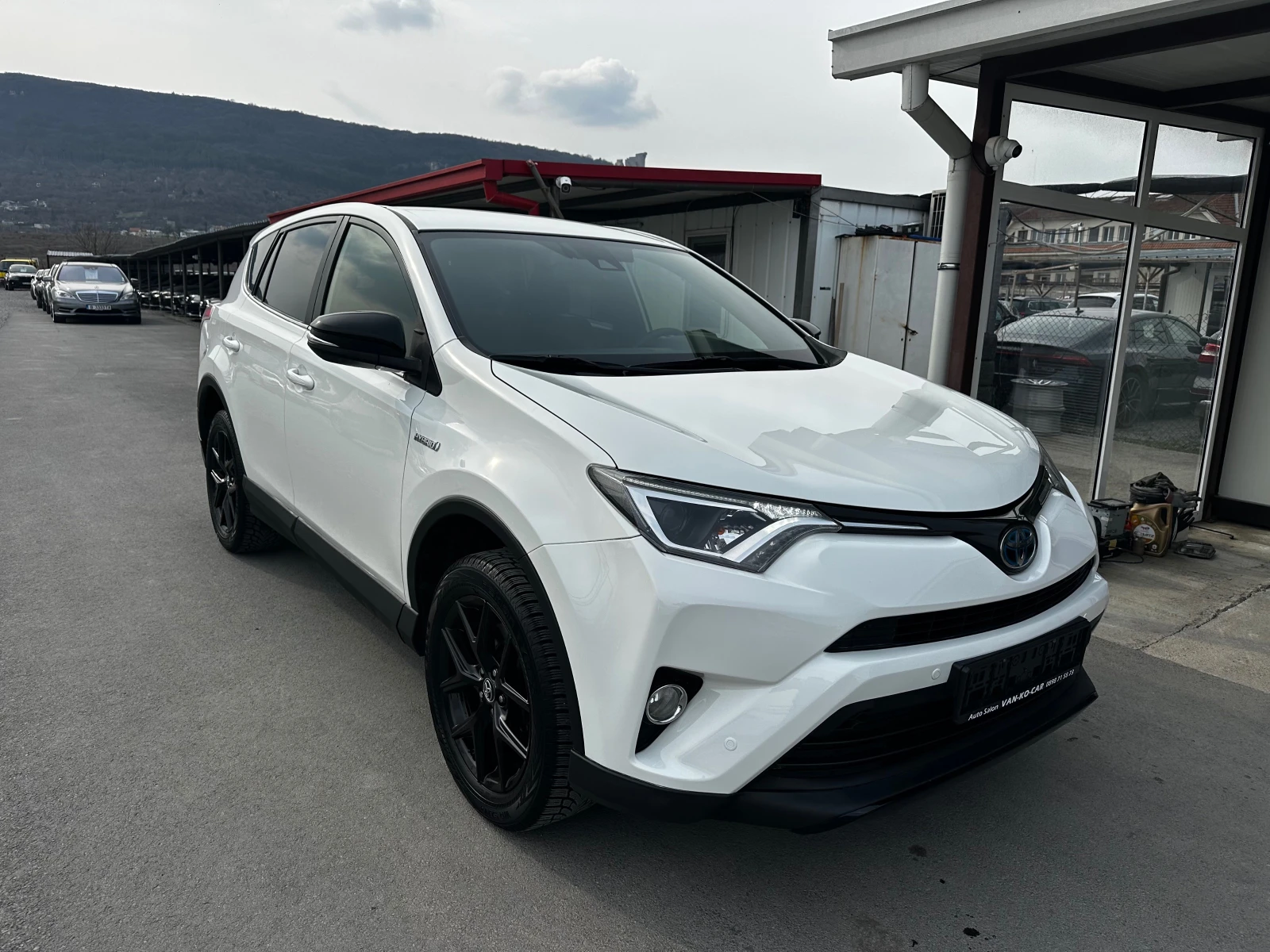 Toyota Rav4 2.5i Hybrid 4x4 ТОП СЪСТОЯНИЕ