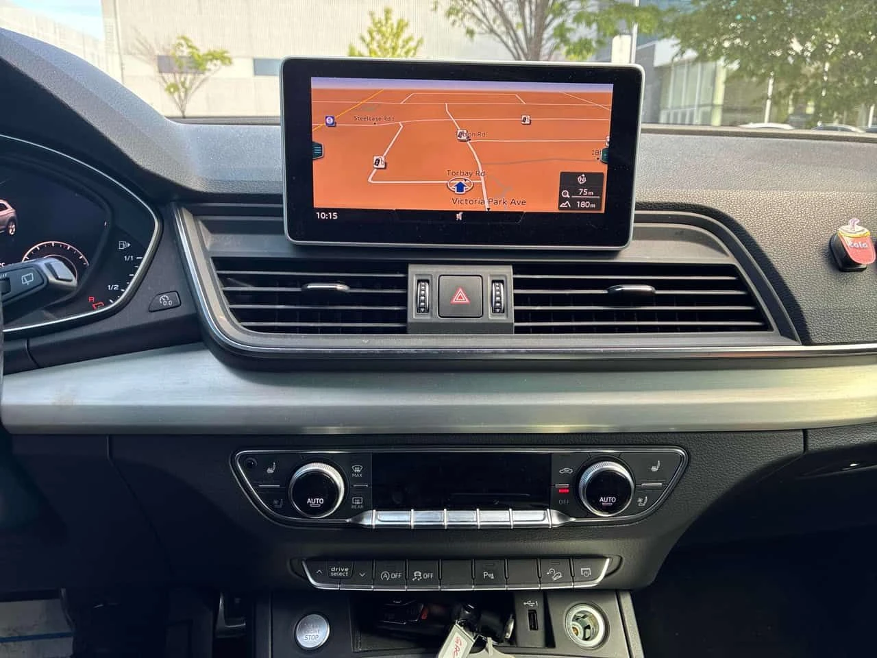 Audi Q5 * Technik * CARFAX * 360 * ОБДУХВАНЕ * КЛИПОВЕ, снимка 9 - Автомобили и джипове - 54759424