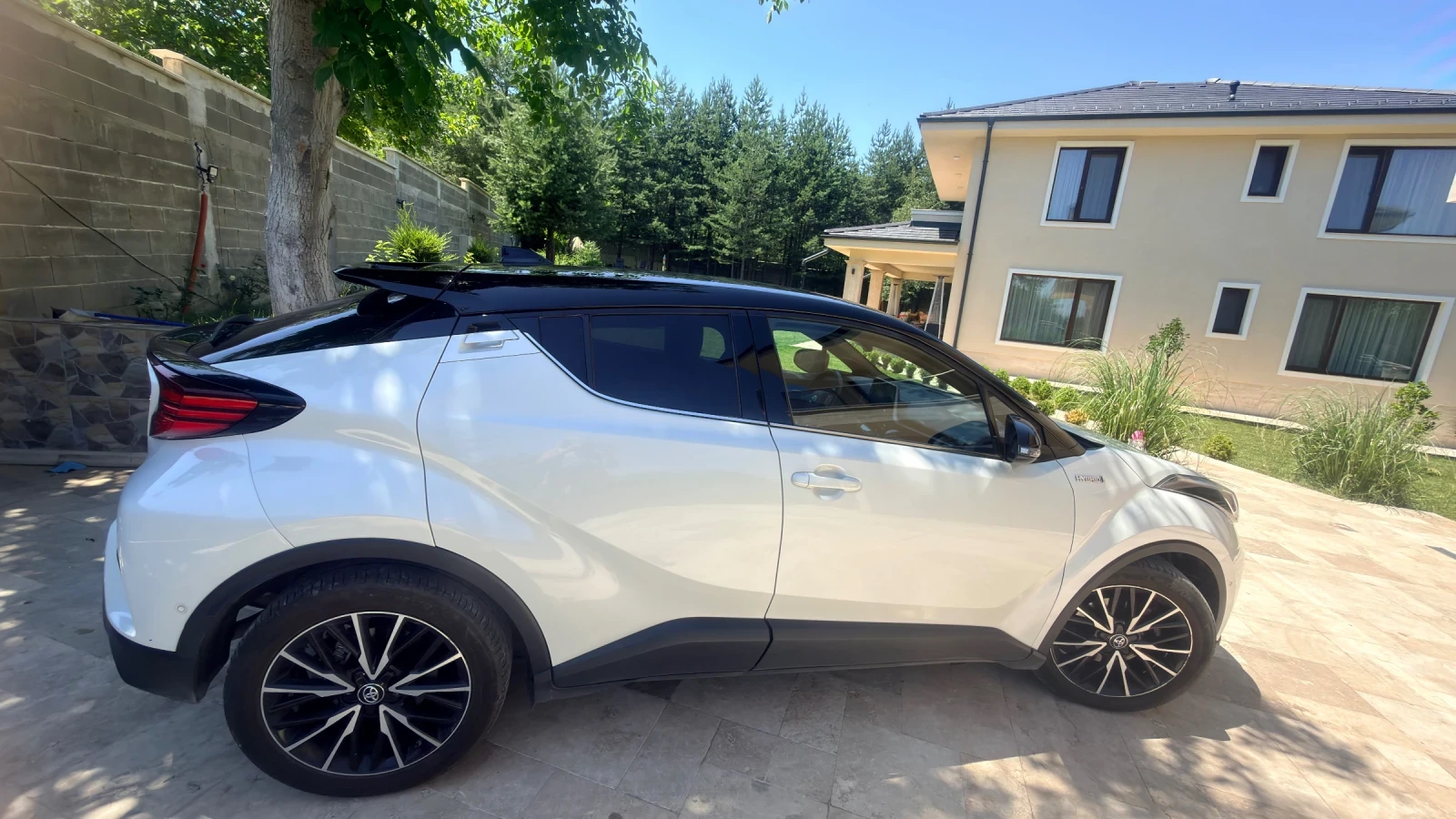 Toyota C-HR, снимка 4 - Автомобили и джипове - 55263457