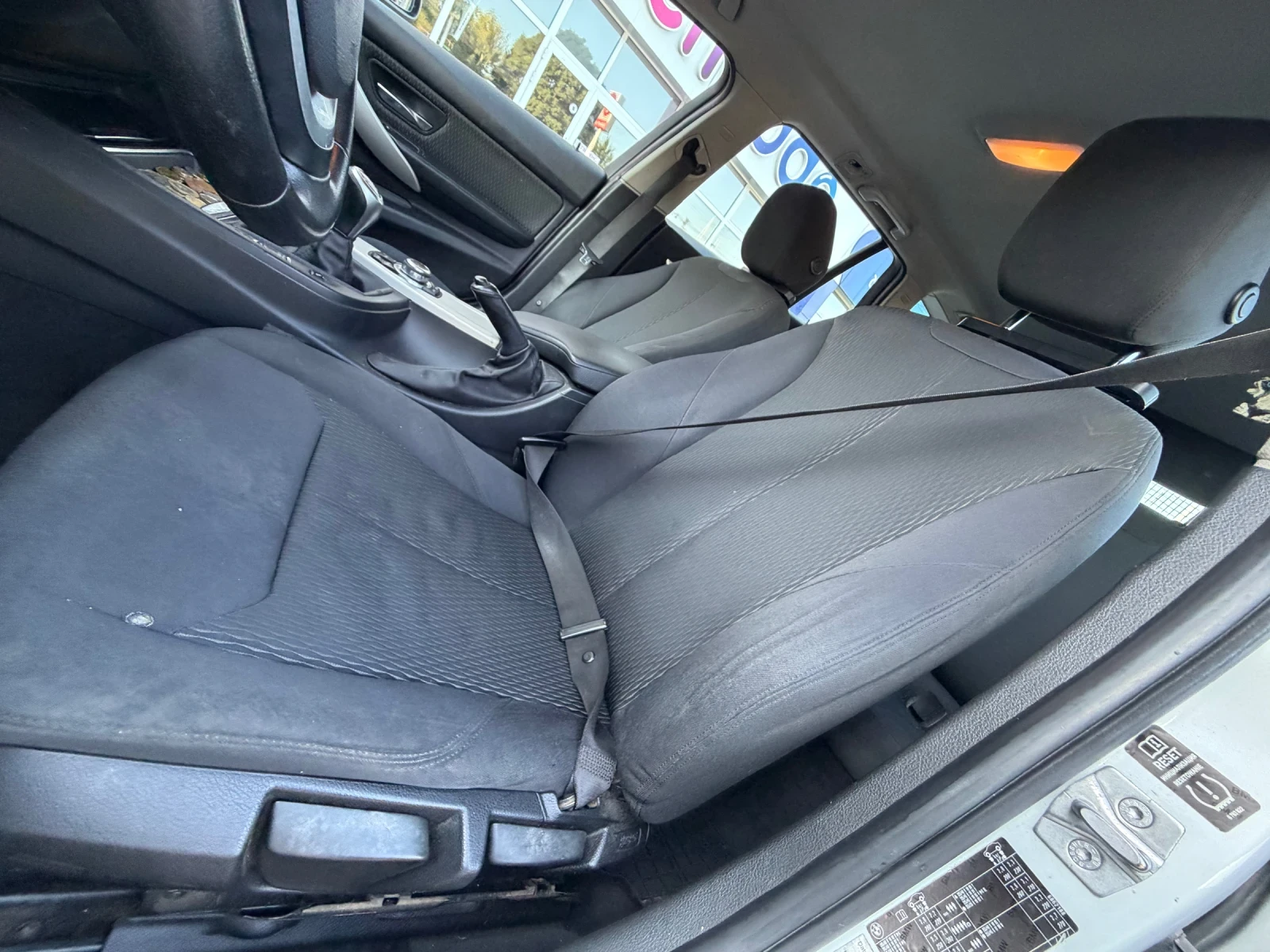 BMW 320 3.0D* SPORTBACK* LED, снимка 8 - Автомобили и джипове - 55607678
