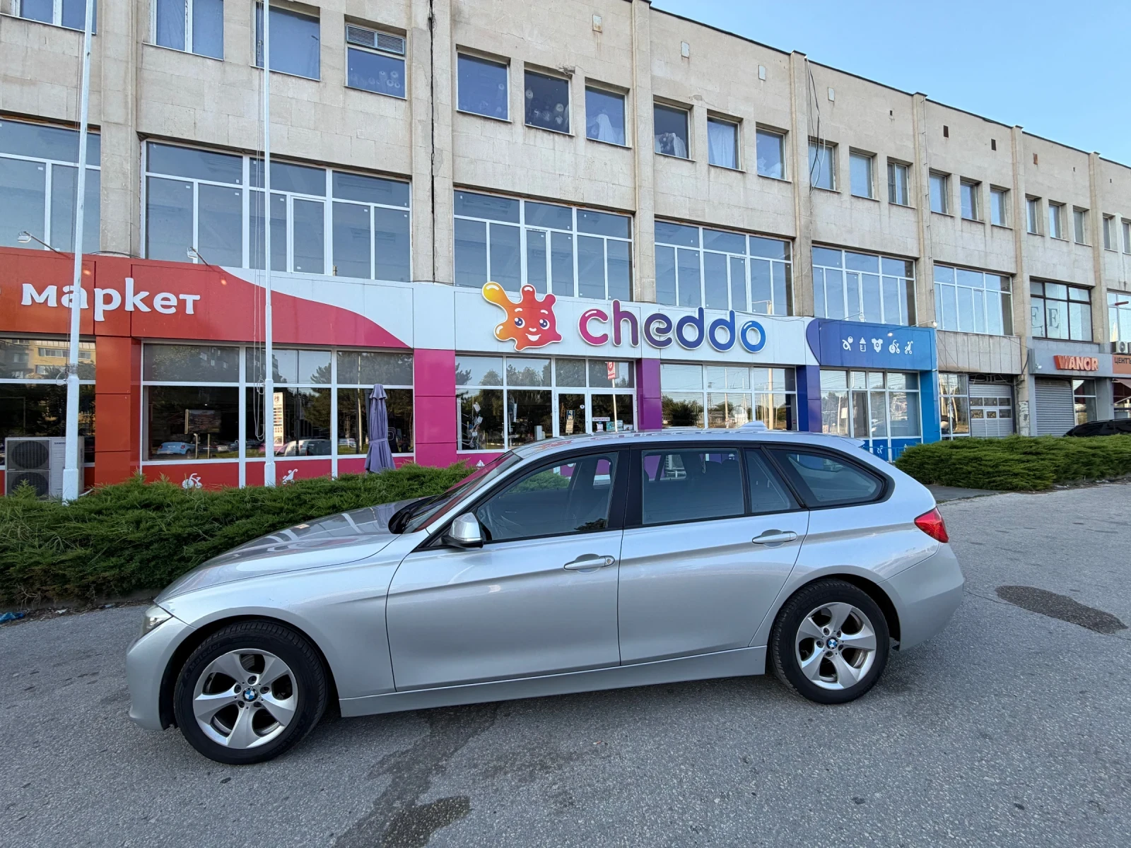 BMW 320 3.0D* SPORTBACK* LED, снимка 3 - Автомобили и джипове - 55607678