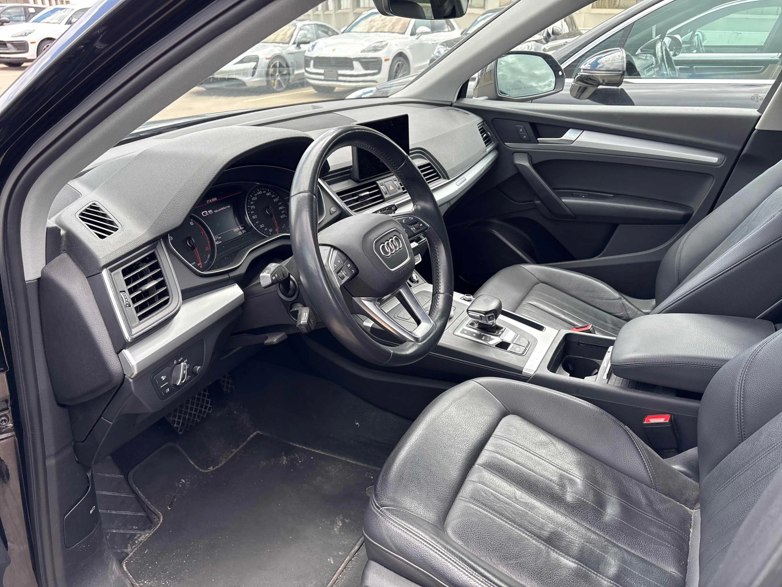 Audi Q5 * Komfort * CARFAX * ОТ ПРЕДСТАВИТЕЛСТВО * , снимка 16 - Автомобили и джипове - 55842247