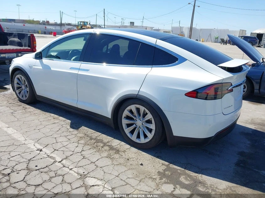 Tesla Model X 60D/70D/75D/90D/P100D, снимка 3 - Автомобили и джипове - 56525739