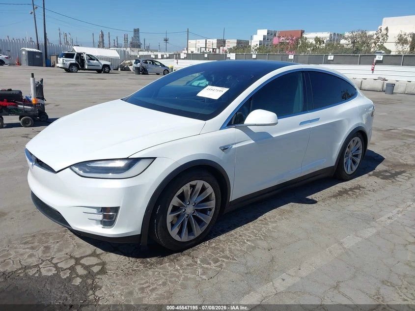 Tesla Model X 60D/70D/75D/90D/P100D, снимка 2 - Автомобили и джипове - 56525739