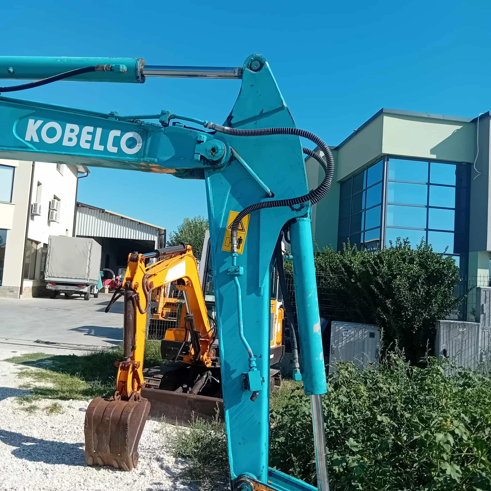 Багер Kobelco SK55SR-5 - КЛИМАТИК - ЛИНИЯ ЗА ЧУК - 4 КОФИ - изображение 9