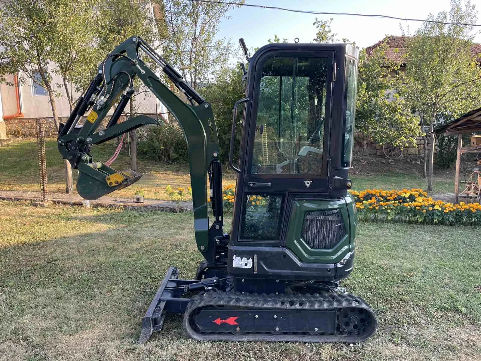 Багер Kubota Китайски багер+ чук, снимка 2 - Индустриална техника - 55771879