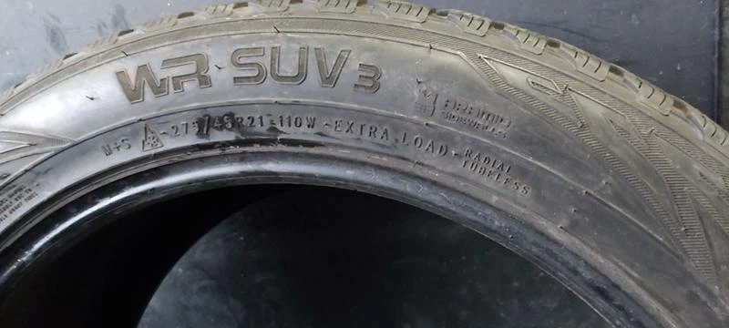 Гуми Зимни 275/45R21, снимка 6 - Гуми и джанти - 35606465