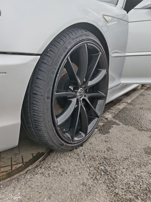 Гуми с джанти Други 235/35R19, снимка 6 - Гуми и джанти - 52677217