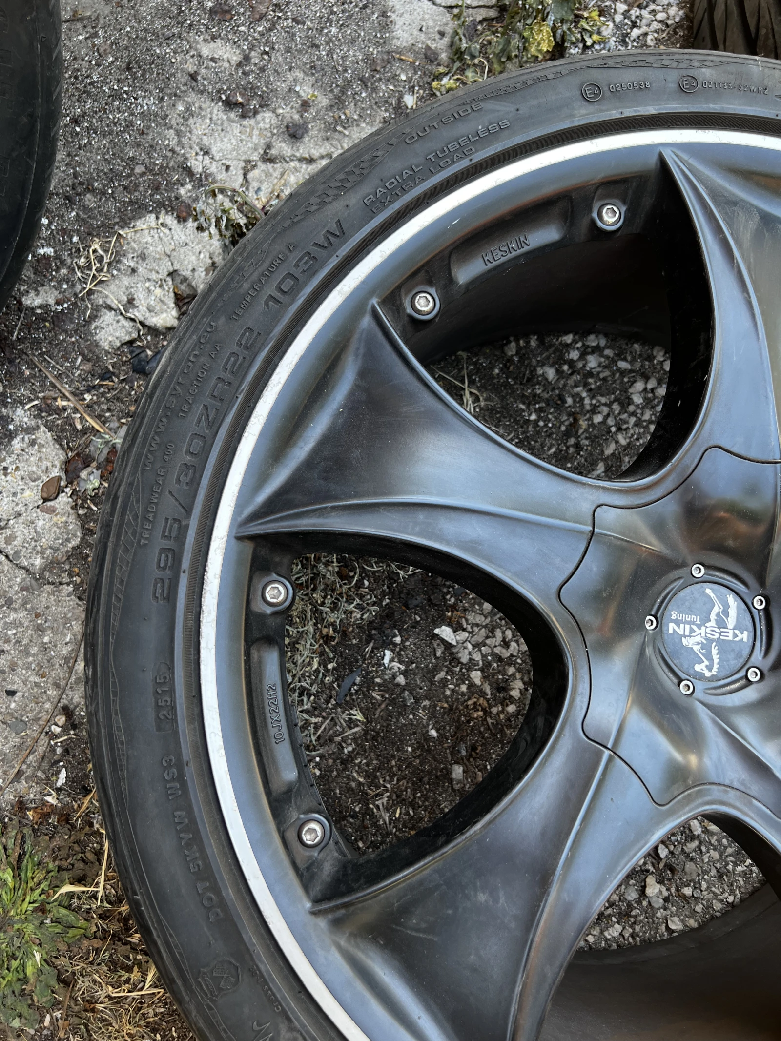 Гуми с джанти Syron 295/30R22, снимка 6 - Гуми и джанти - 55101257