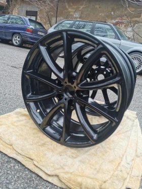 Гуми с джанти Други 235/35R19, снимка 3 - Гуми и джанти - 52677217