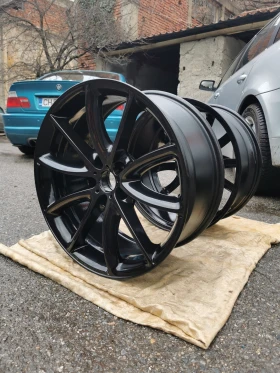 Гуми с джанти Други 235/35R19, снимка 6 - Гуми и джанти - 52677217