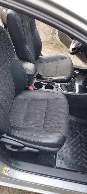 Toyota Auris 2.0 D-4D, Нави, Кмера, Панорама, снимка 9