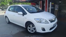 Toyota Auris 1.8 хибрид, снимка 7