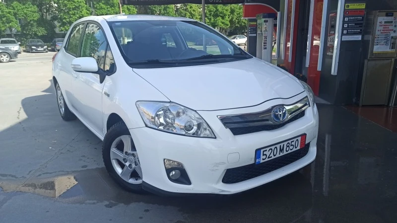 Toyota Auris 1.8 хибрид, снимка 6 - Автомобили и джипове - 47923858