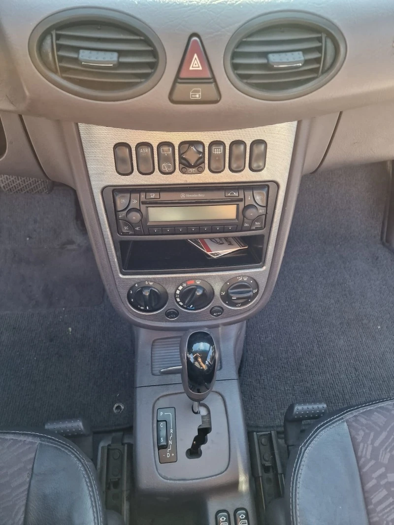 Mercedes-Benz A 160 1.6 BENZ, снимка 13 - Автомобили и джипове - 42460233