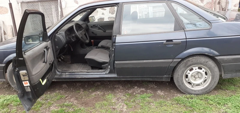 VW Passat, снимка 4 - Автомобили и джипове - 47474698