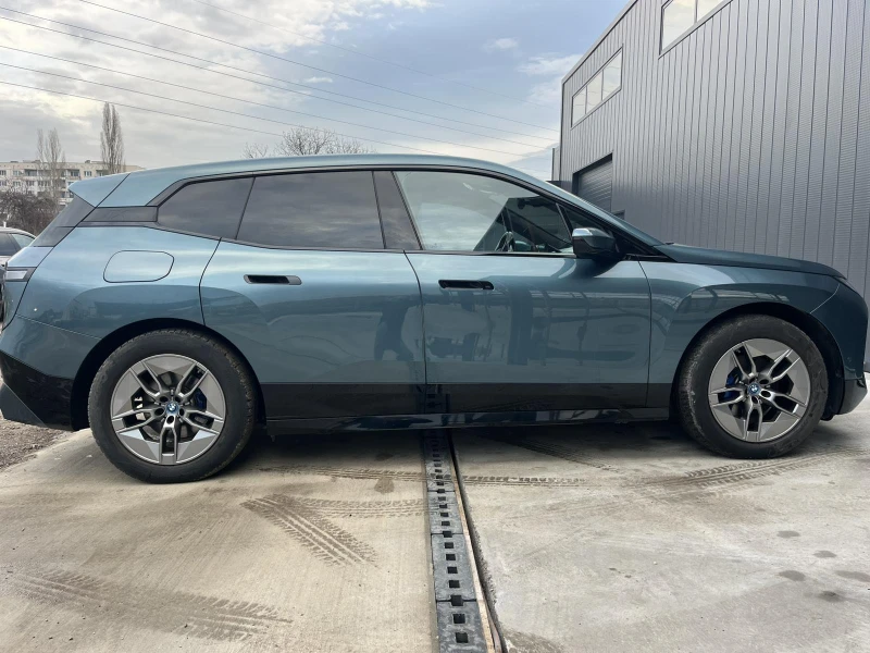 BMW iX xDrive50, снимка 6 - Автомобили и джипове - 48572681