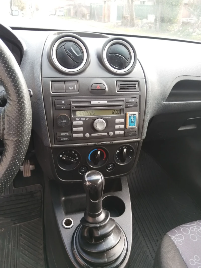 Ford Fiesta, снимка 9 - Автомобили и джипове - 48954703