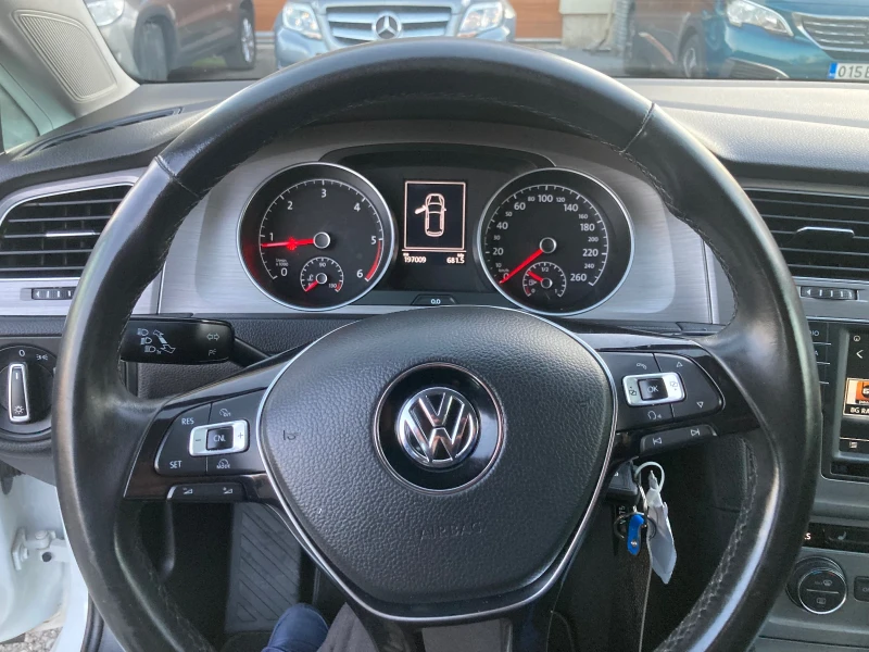 VW Golf R-LINE, снимка 10 - Автомобили и джипове - 49391448