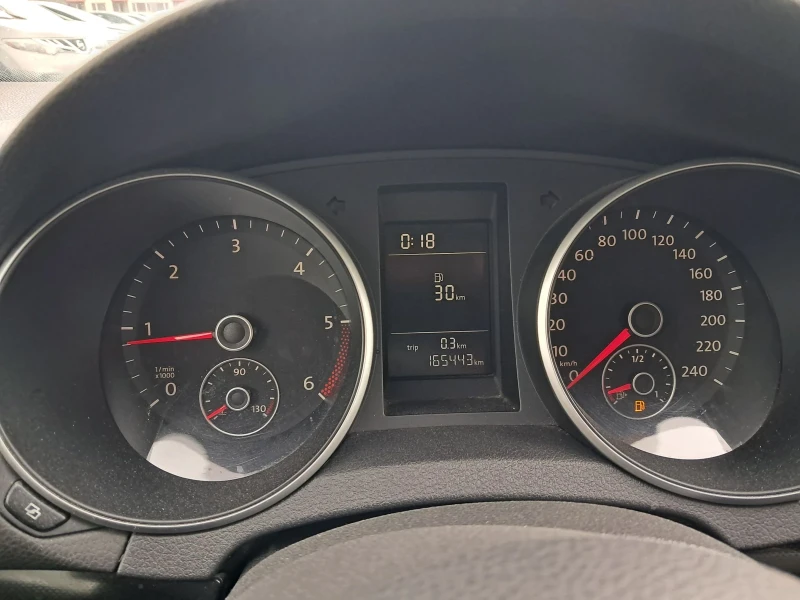 VW Golf 16. Тди нави 105 к.с., снимка 6 - Автомобили и джипове - 49623193