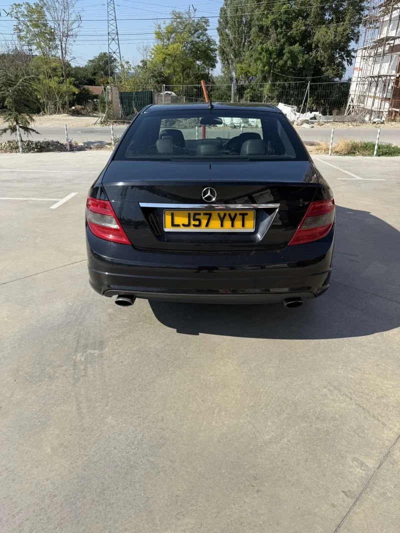 Mercedes-Benz C 320, снимка 5 - Автомобили и джипове - 52542271