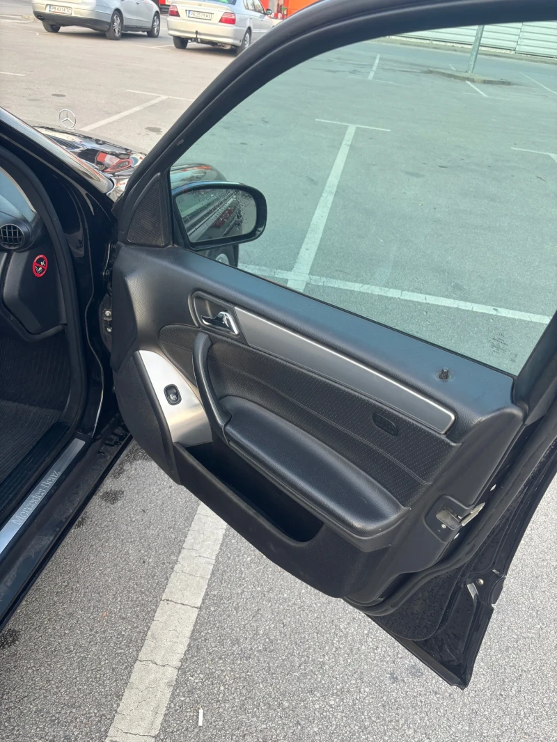 Mercedes-Benz C 220 Facelift, снимка 14 - Автомобили и джипове - 52553833