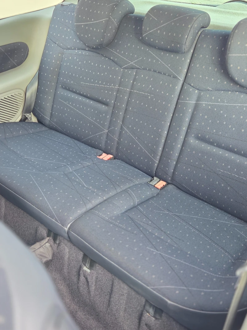 Renault Clio 1.4i Автомат* Облужена* , снимка 6 - Автомобили и джипове - 52847198