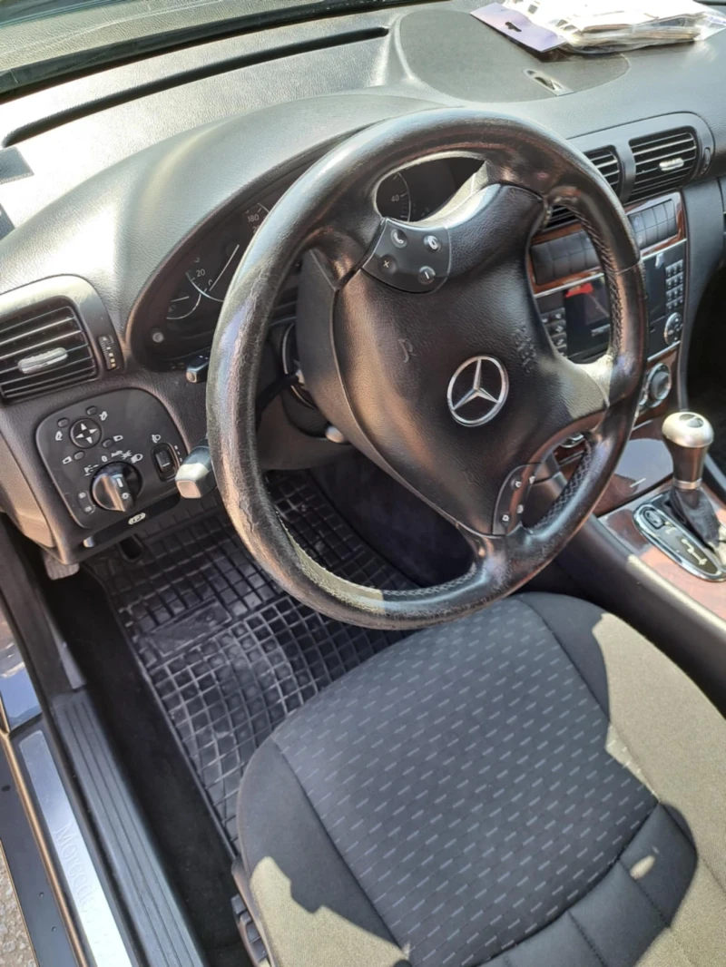 Mercedes-Benz C 220, снимка 5 - Автомобили и джипове - 52899832