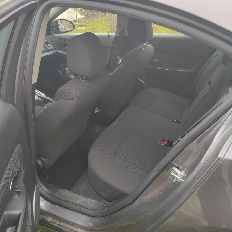 Chevrolet Cruze, снимка 9 - Автомобили и джипове - 53215737