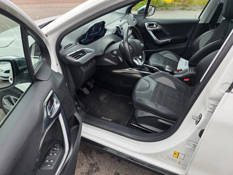 Peugeot 2008 1, 6 BLUHDI, снимка 4 - Автомобили и джипове - 53419760