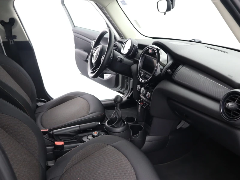 Mini Cooper 1.5 2г. ГАРАНЦИЯ - 19900 лв. - 40533546 | Car24.bg